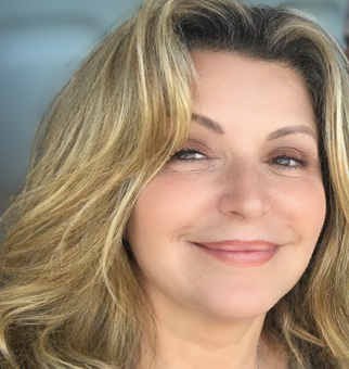 Lisa Steinmetz headshot